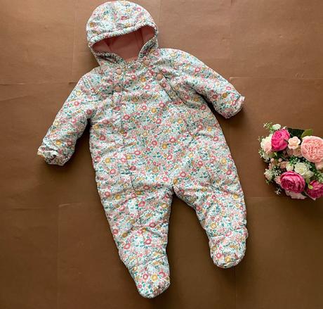 Kombinéza kojenecká s květy - v.6/9 měs, marks & spencer,74