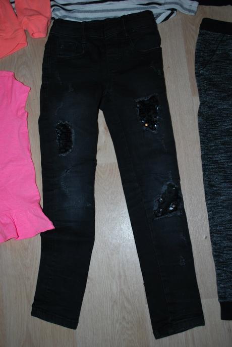 Jeansy rifle džíny s flitry, takko,134