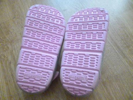 Třpytivé pantofle hello kitty vel. 26-27, 26