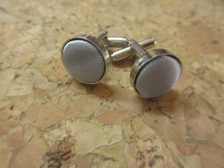 E247     manžetové knoflíčky, 