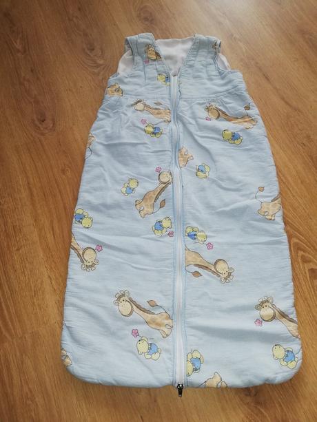 Teplý spací pytel,