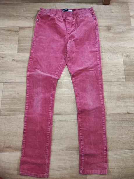 Růžové džegíny, 152