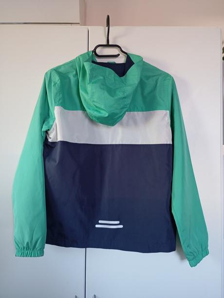 Jarní větrovka pro kluky top stav, kik,146