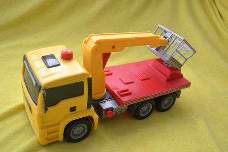 Nákladní auto s plošinou,30cm,