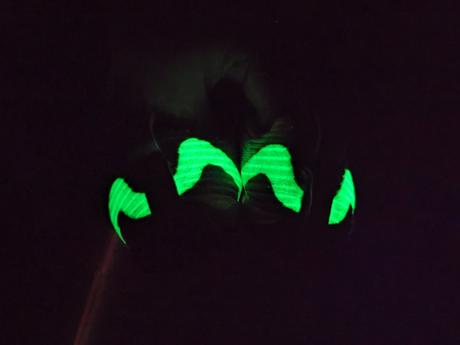 Barefoot tenisky svítící, 28