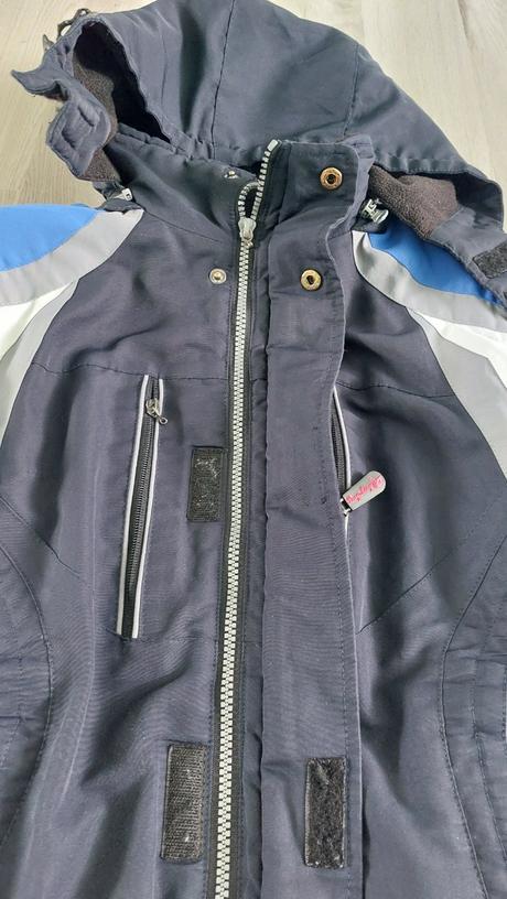 Zimní bundy vel. 134/140, 140