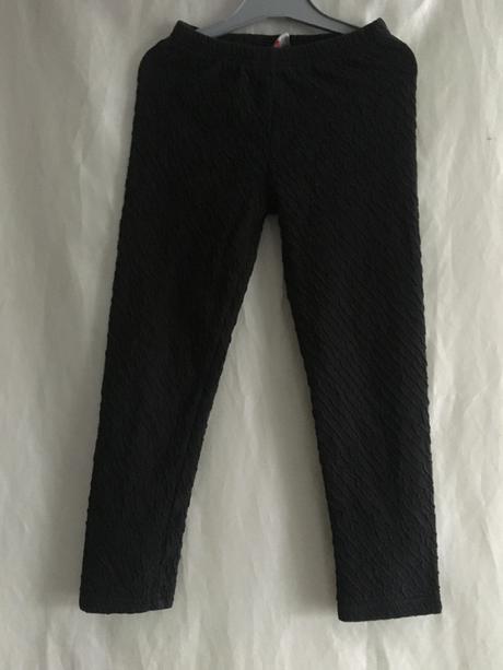 Vel. 110 černé silnější legíny, 110