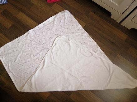 Tenká bavlněná deka,