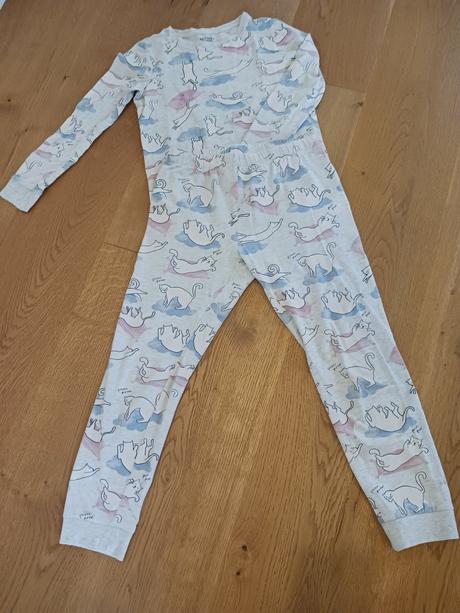 Reserved pyžamko č.134/140, reserved,134