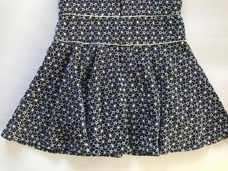 Šaty s vyšívanými kvítky, next,122