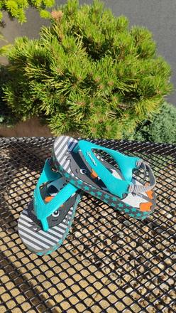 Dětské žabky s páskem přes patu, 25