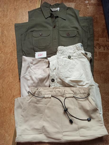 Šaty, sukně, triko a kalhoty, m