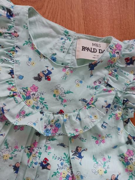 Šatičky č.122/128, marks & spencer,122