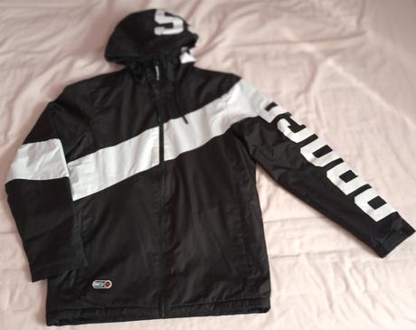 Chlapecká zimní bunda černo-bílá cropp, s