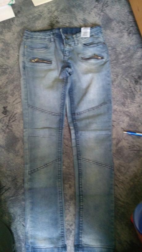 Svetr a džíny, 140–152