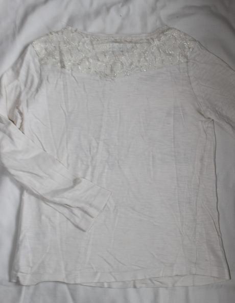 Po 48. príma tričko s růžemi a krajkou 9-10 let, f&f,140