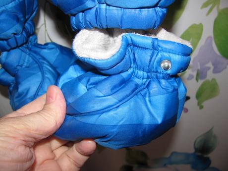 Kojenecká zimní kombinéza s kapucí a návleky, 68