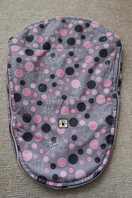 Nánožník a vložka do kočárku,