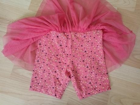 Kraťasy se sukýnkou, lupilu,110