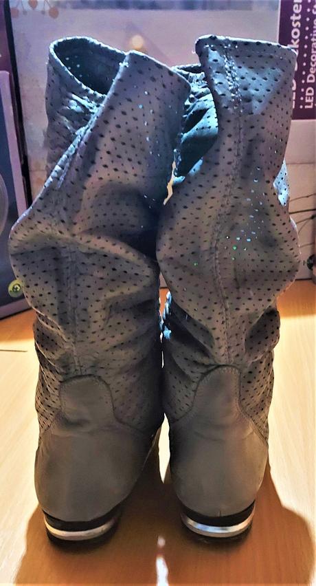 Kožené značkové jarní - podzimní kozačky top stav, 37