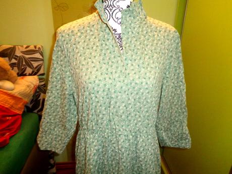 Luxusní hráškově zelené volánové maxi šaty, 44