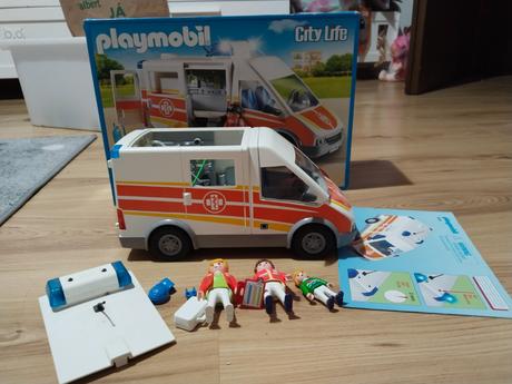 Playmobil nemocnice,vrtulník a sanitka,