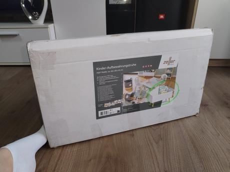 Dřevěná truhla dětský nábytek,