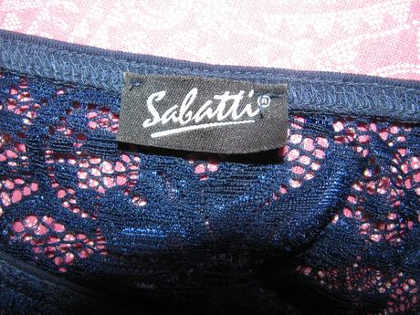 Společenské modré krajkové šaty, 38