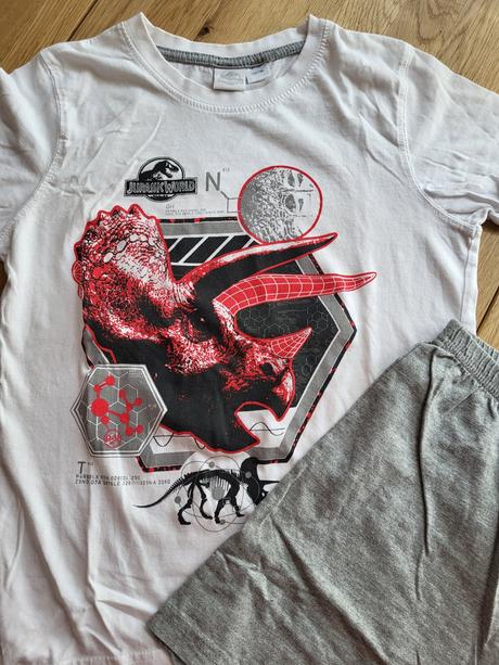 M_pyžamo vel 134/140, 134