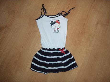 Nenošené šatičky č.423, 98