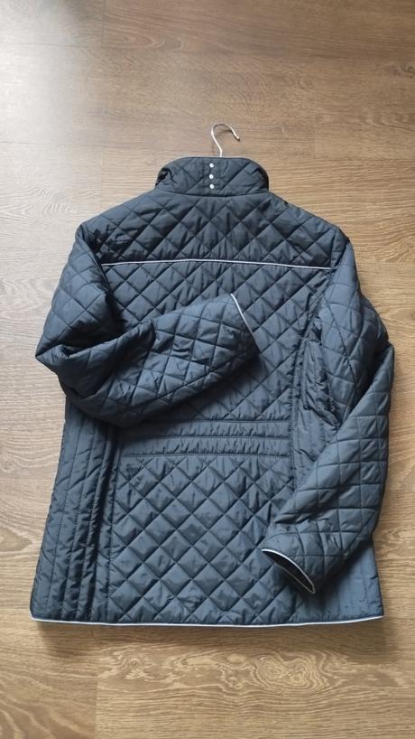 Prošívaná bunda vel 38, c&a,38