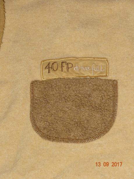 Mikina s kapsičkou, 98