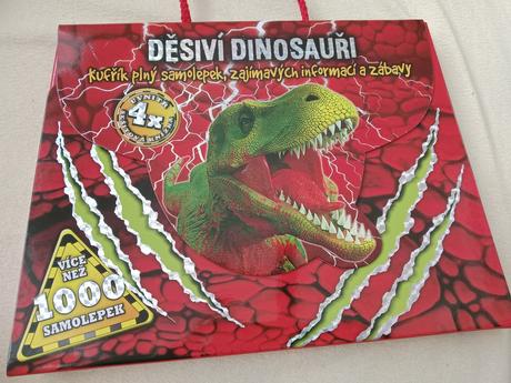 Kufřík s dinosaury, 