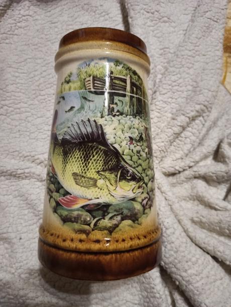 Půllitry a džbány, 