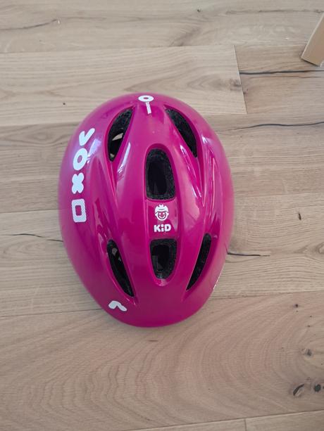 Cyklistické helma vel.s 47-53cm b,twin, s