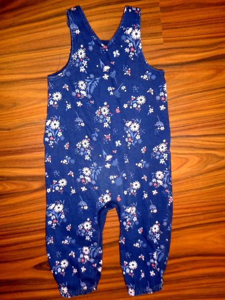 Komplet laclových kalhot a trička, primark,86