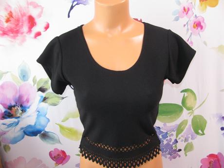 Elastická černá halenka boohoo, 42