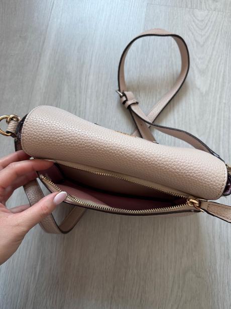 Crossbody kabelka guess, guess