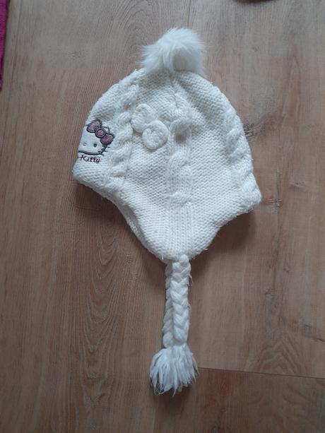 12 x čepice vel 52-54, 52