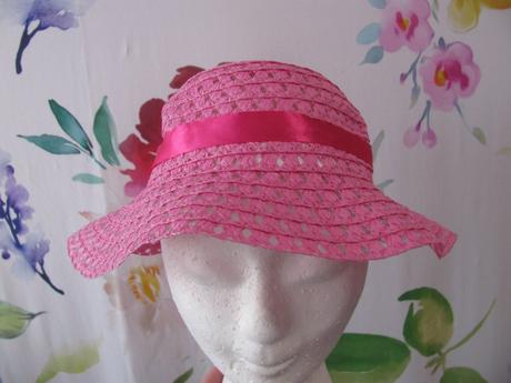 Letní růžový dívčí klobouček, 98