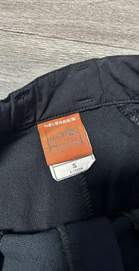 Prodám šusťáky neverest vel.s, neverest,s