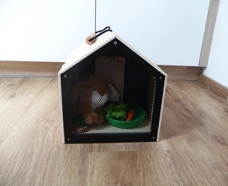 Nové small foot plyšový králík v králíkárně+výběh,