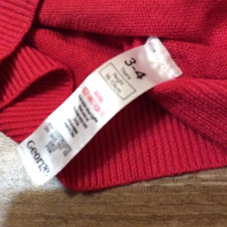 Vánoční svetřík s vánočním stromečkem, 104