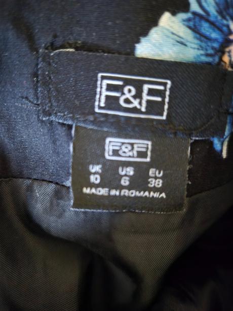 Dámské šaty s lodičkovým výstřihem f&f vel. 38, f&f,38