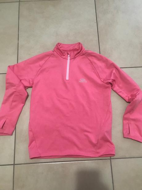 Dívčí mikina z decathlonu, 134