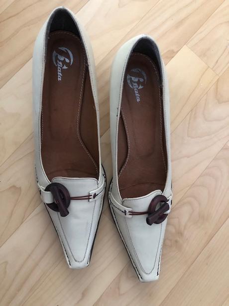 Kožené lodičky zn.baťa, baťa,40