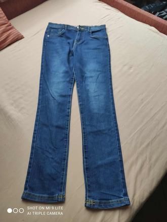 Džíny, 158