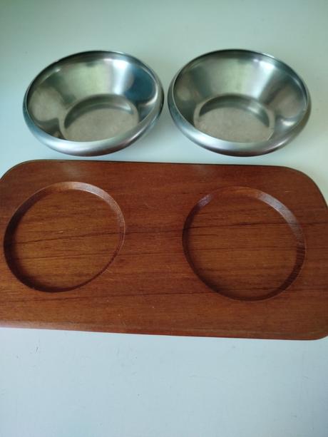 Misky na oříšky s podstavcem,