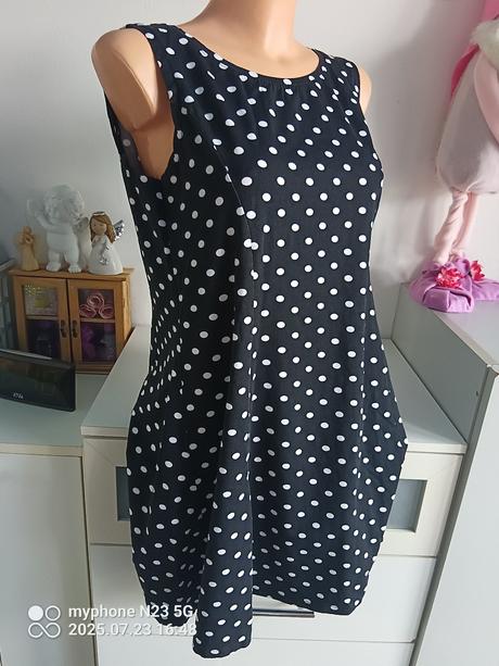 Šaty zn."yessica c&a" vel."m", yessica,m