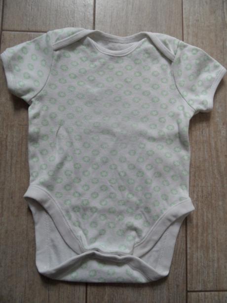 Body bílé s hvězdičkami, tesco,86